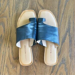 Lucky Brand Sandals/Flip Flops, Black, Size 8